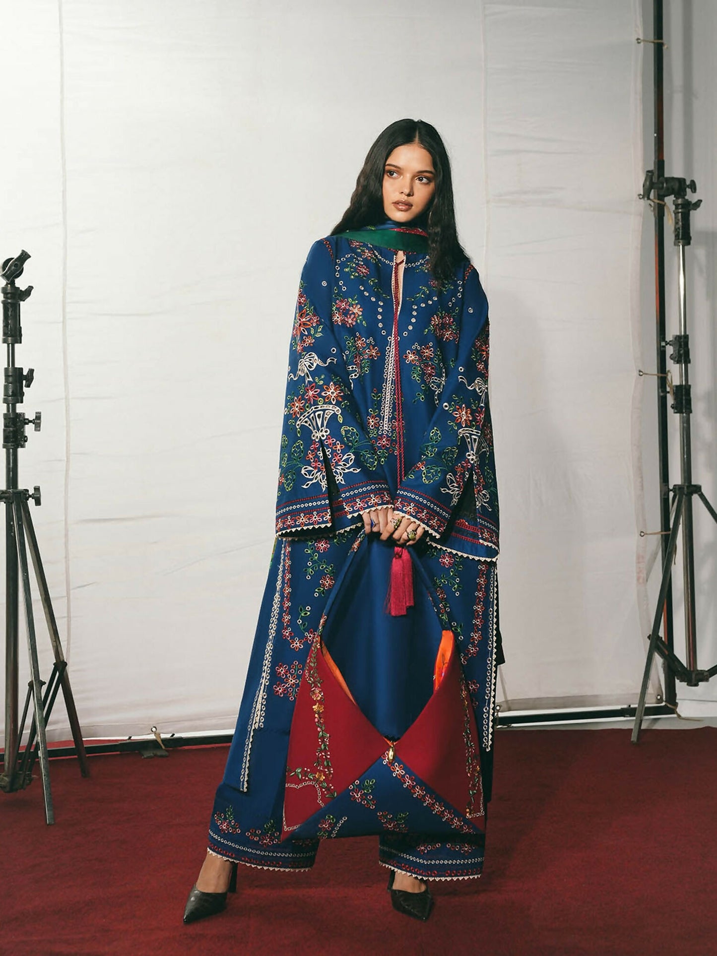 Jugnu by Hussain Rehar The Reserved View SS/Edit I Cotton Embroidered Unstitched 3-Piece Suit-Peroz