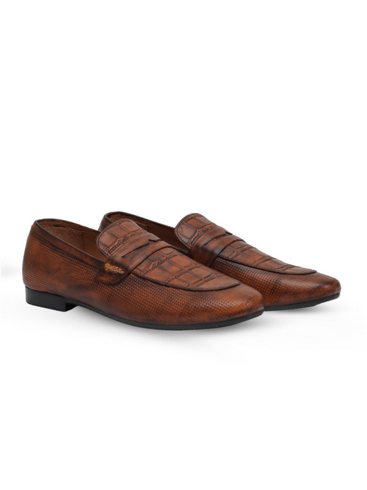 Rich brown cow leather shoes with a sleek finish and durable sole, ideal for business and casual wear alike.