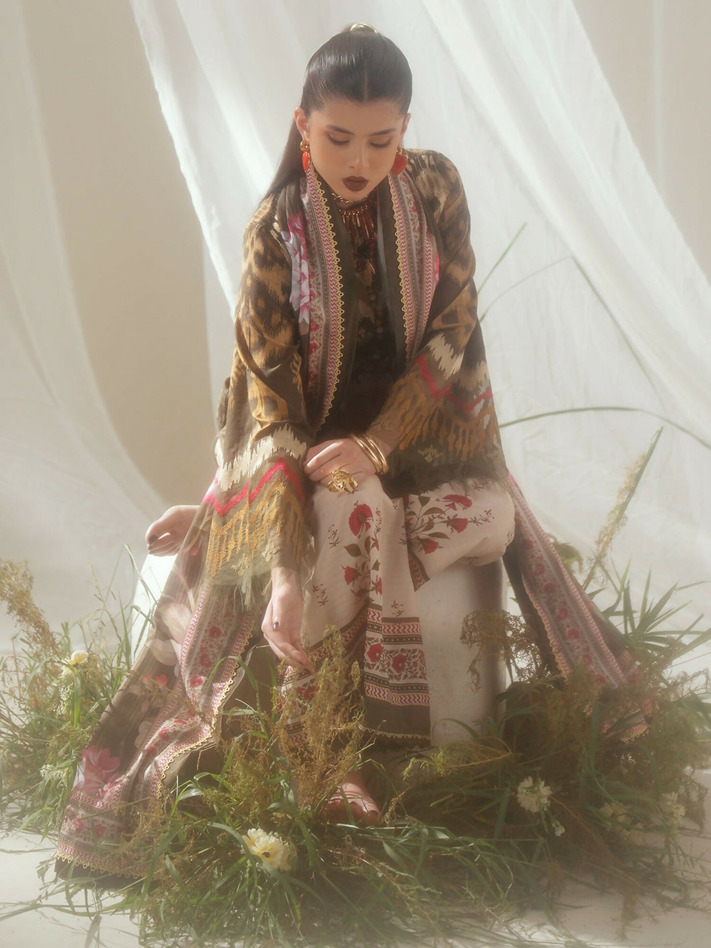 Binilyas Eres Bonita Viscose Embroidered Stitched 3-Piece Suit-1102-B