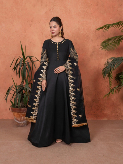 Stylish Collection Majeste Silk Embroidered Maxi-Zuri Black