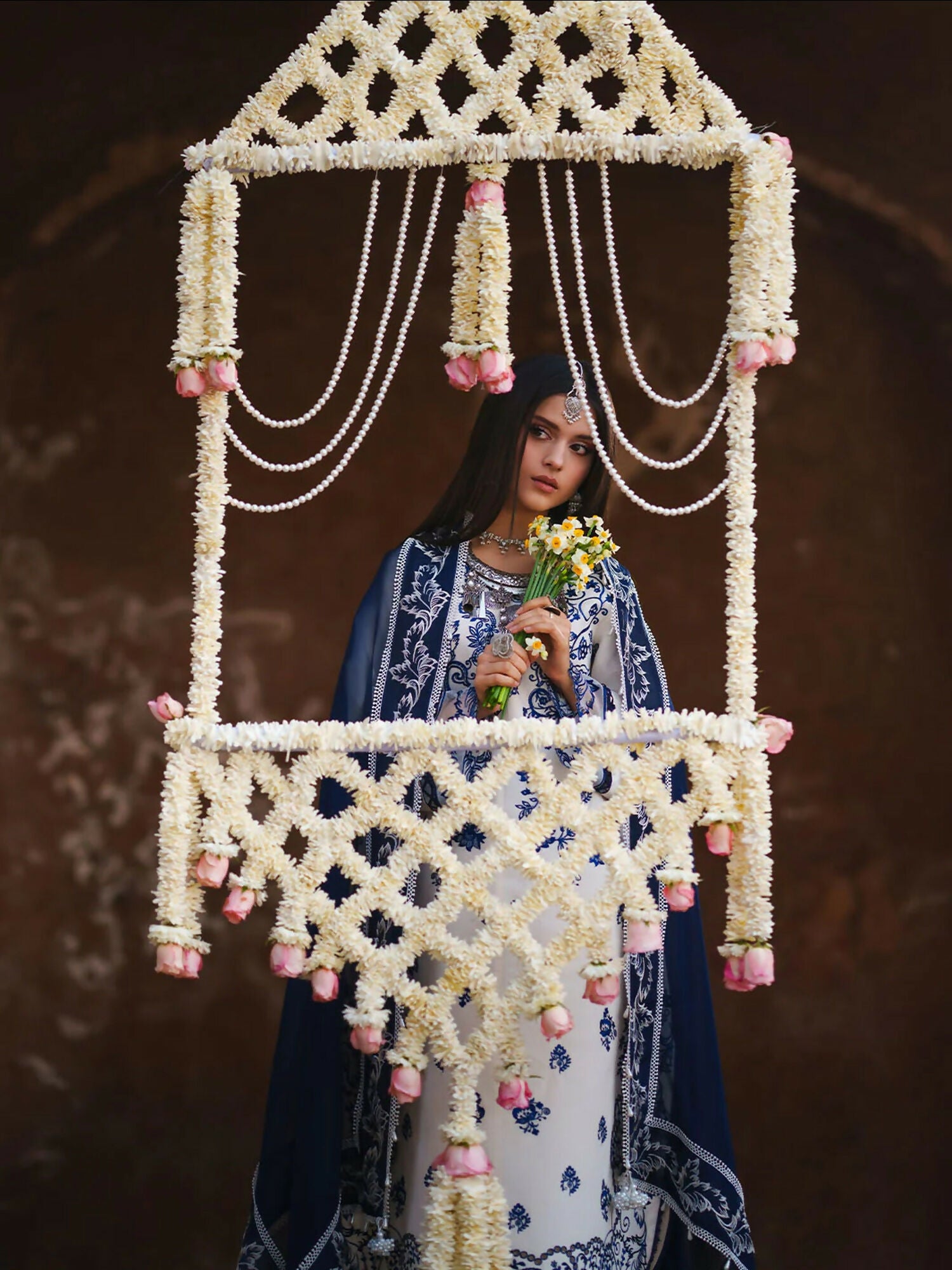 Mahnur Gul Luxury Lawn'26 Embroidered Unstitched 3-Piece Suit-G-008