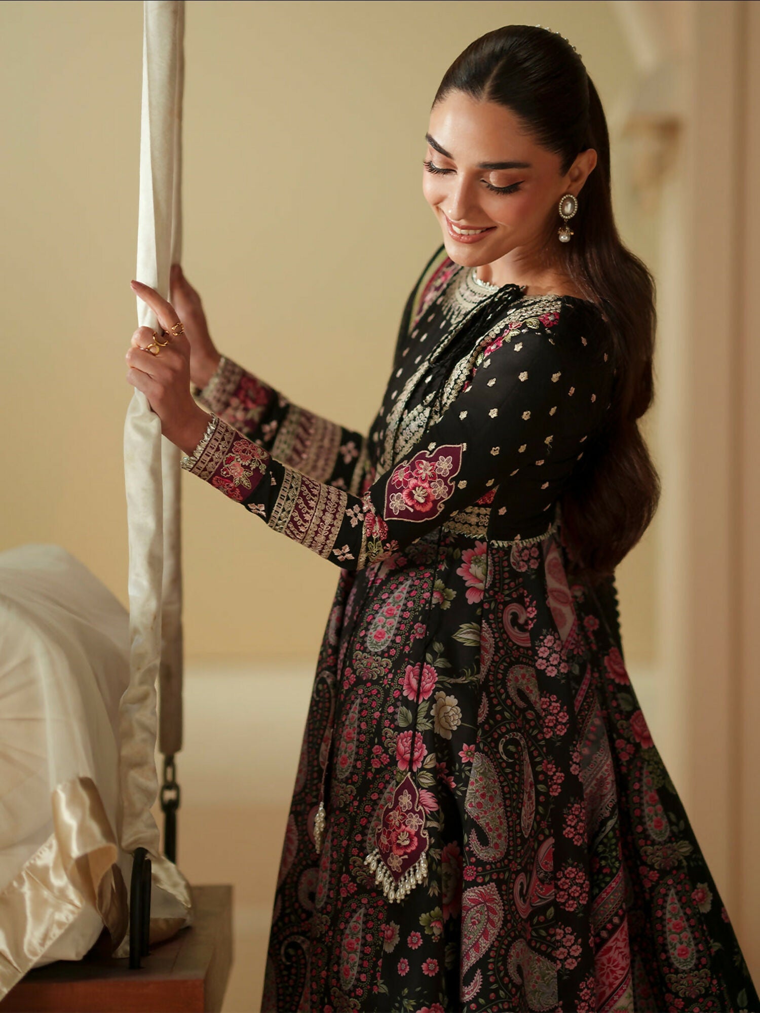 Binilyas Mashriq Luxury Lawn'26 Embroidered Unstitched 3-Piece Suit-D-115-B