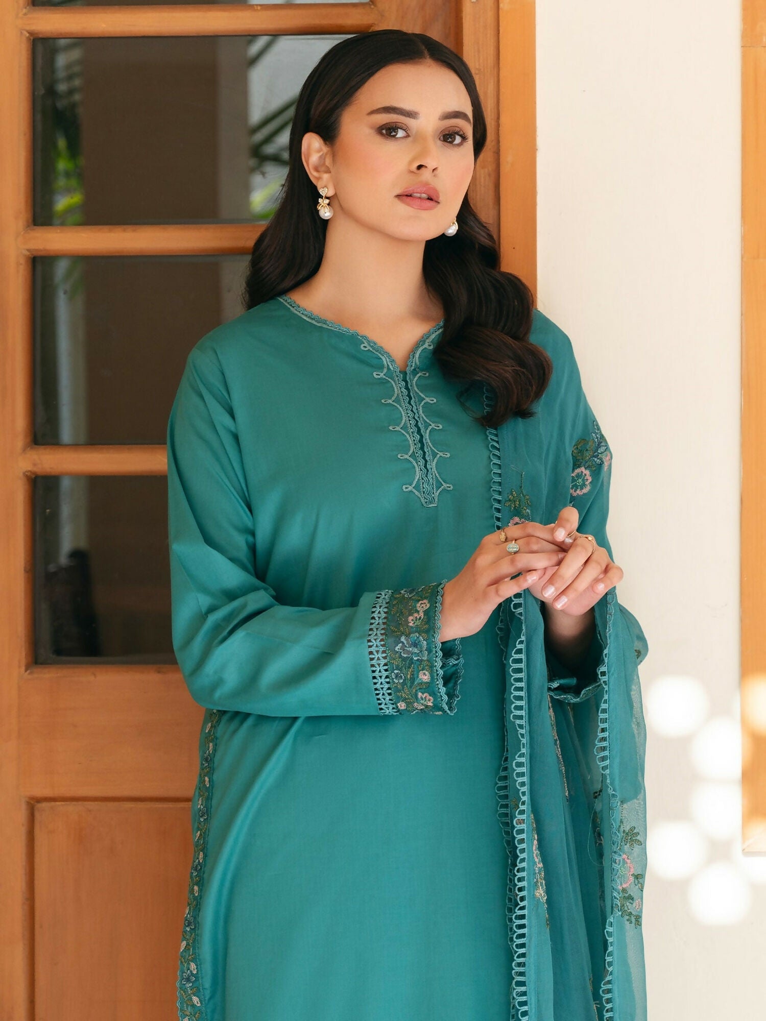 Mannat Clothing Lawn Embroidered Stitched Suit-Zenia