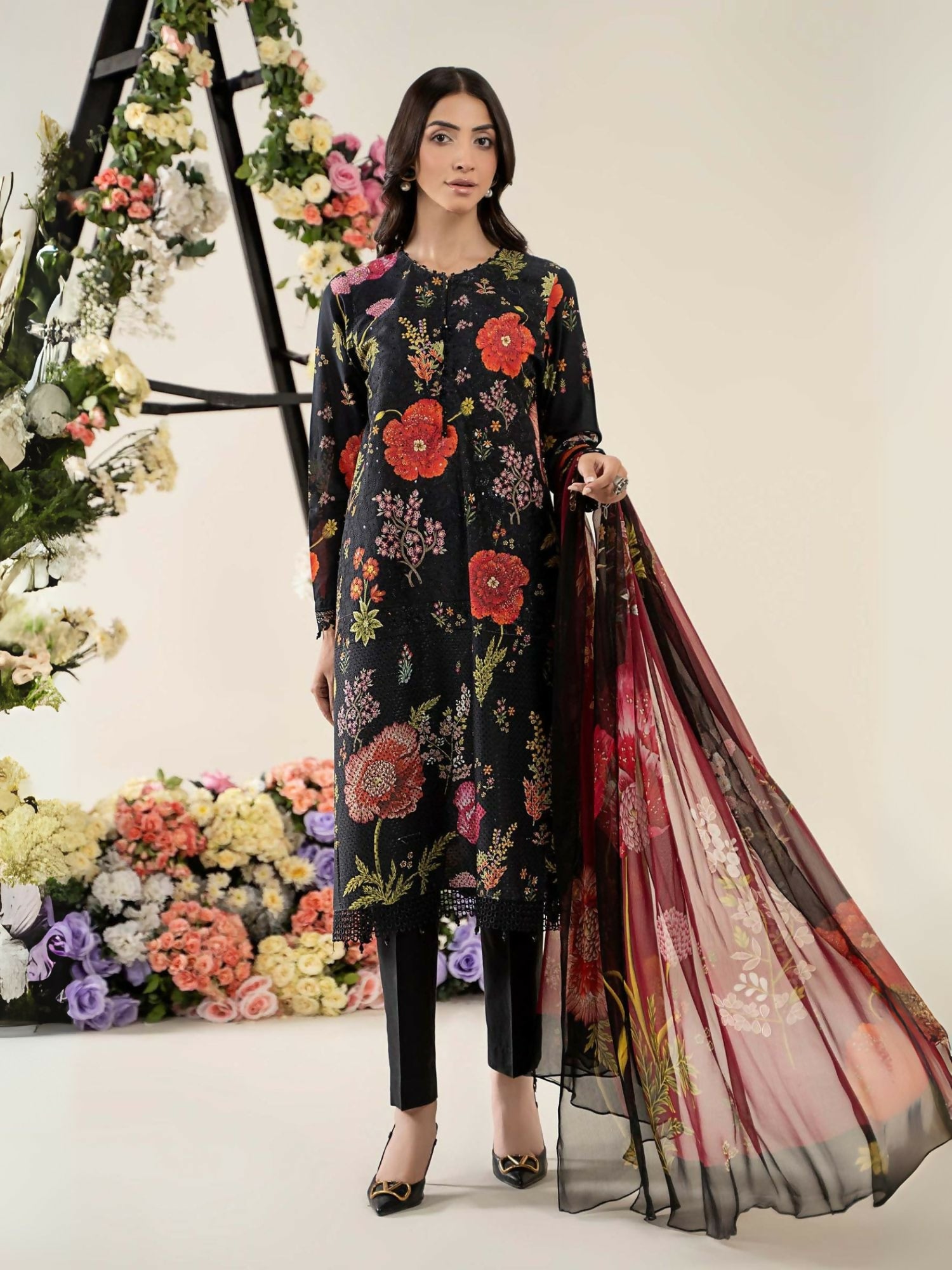 Maria.B printed embroidered lawn shirt with dyed cambric trousers and printed chiffon dupatta.