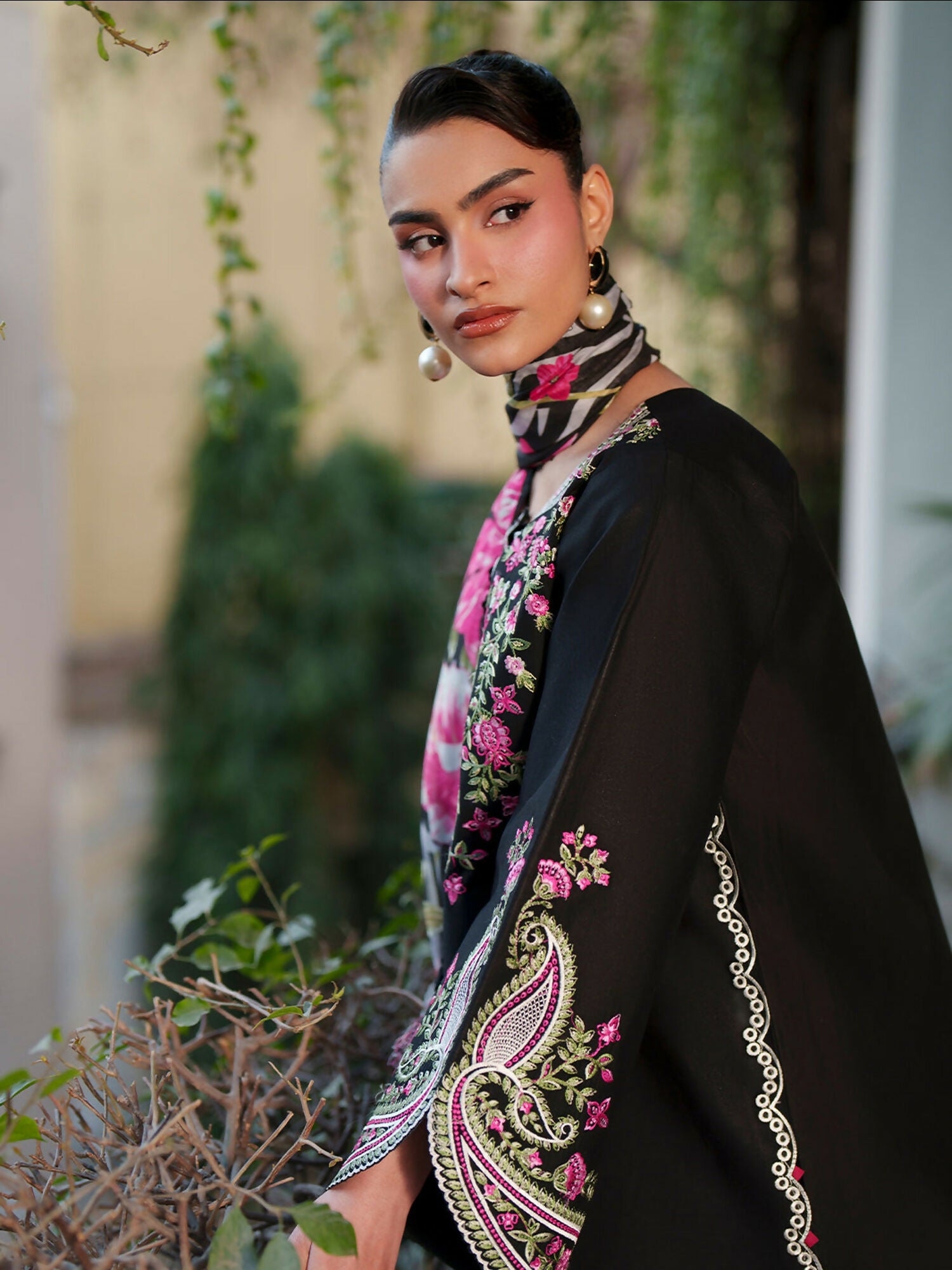 Mahnur Fiona Lawn'26 Embroidered Unstitched 3-Piece Suit-F-09