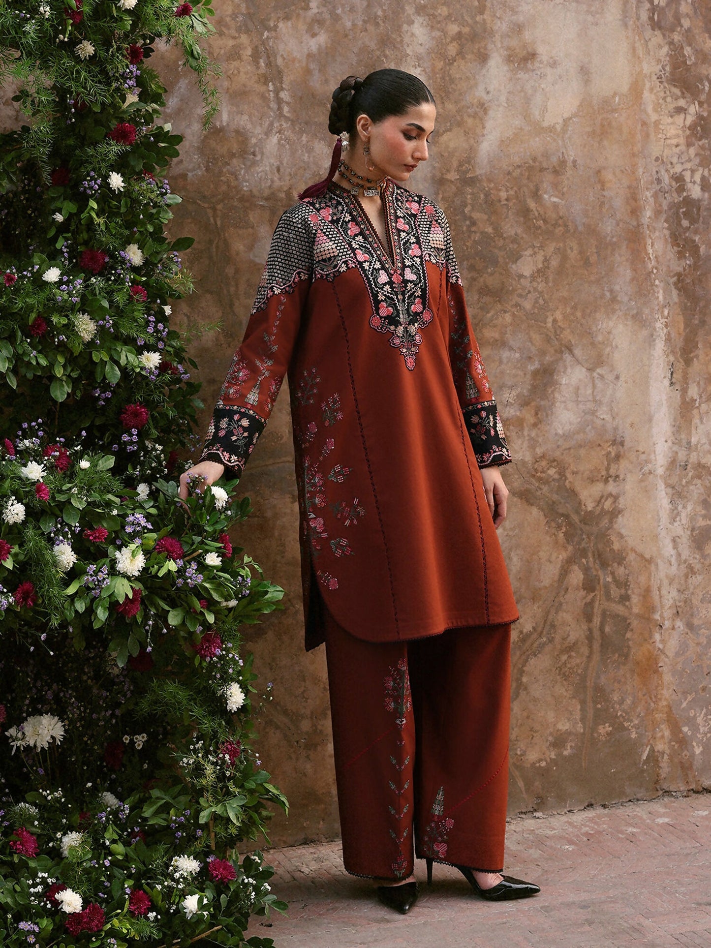 Jugnu By Hussain Rehar Khaddar'25 Embroidered Unstitched 3-Piece Suit-Parsa