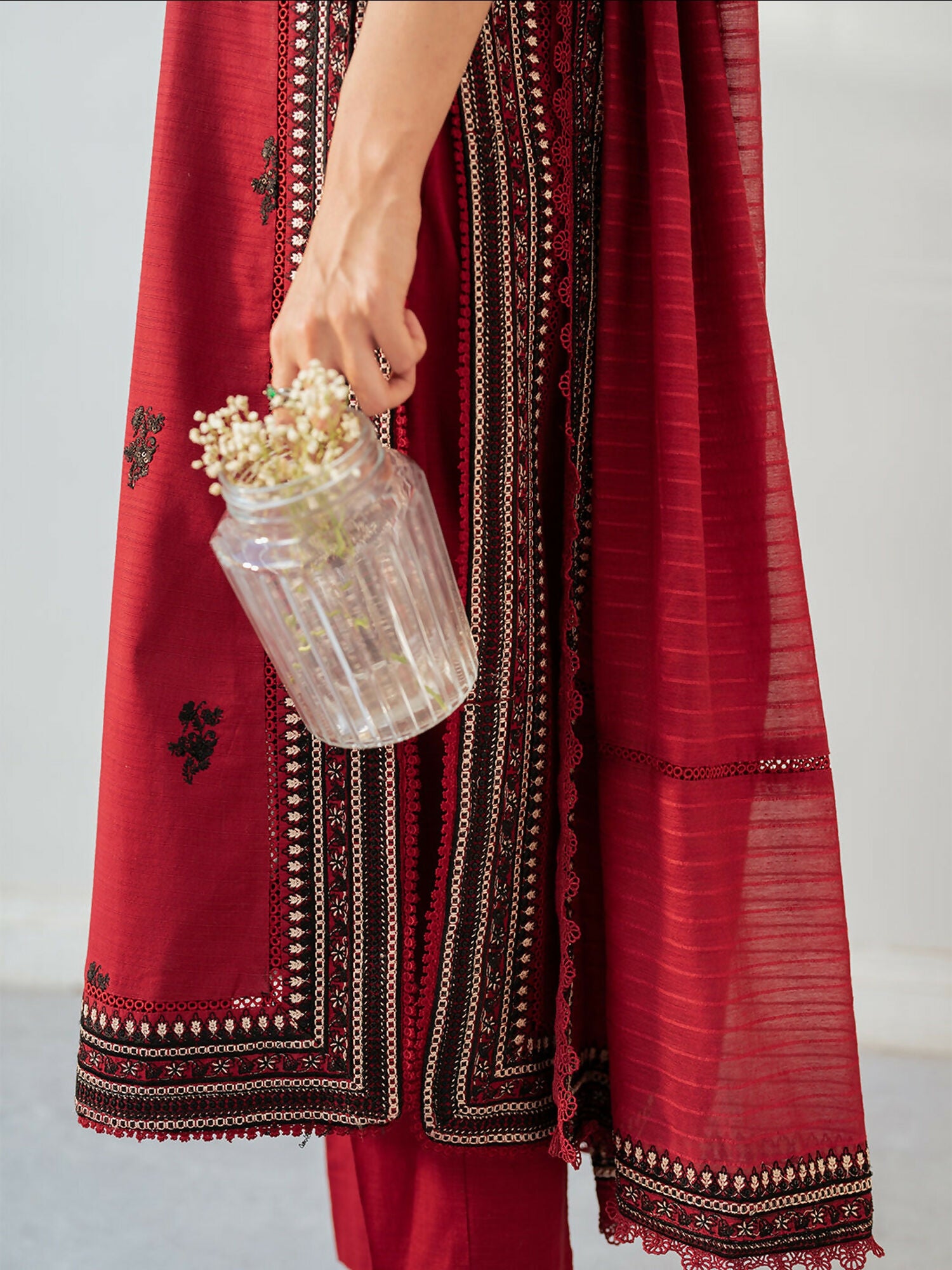 Mahnur Sera Pret'26 Jacquard Embroidered Unstitched 3-Piece Suit-SP-09