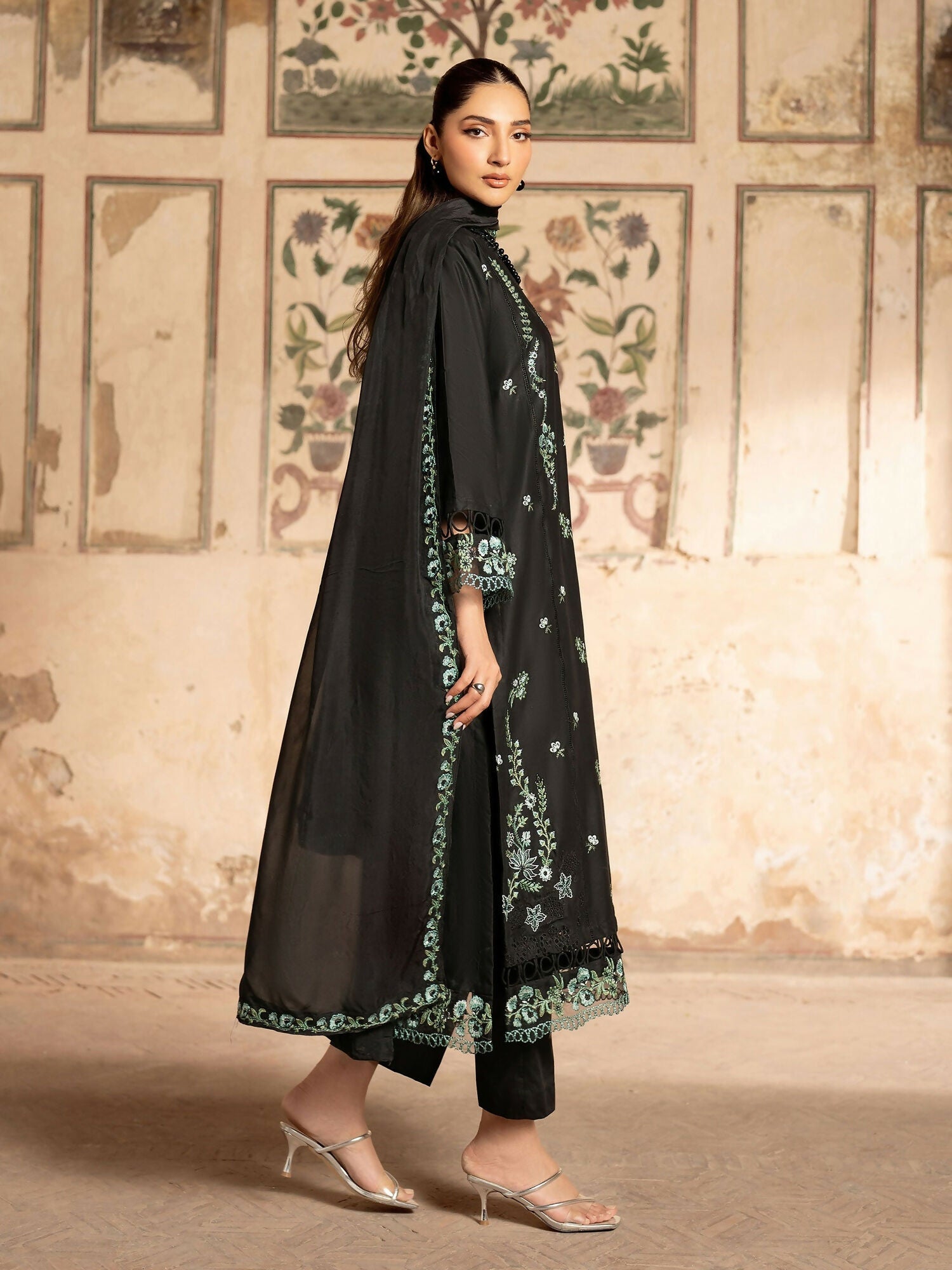 Panache Apparel Rang-e-Bahar Lawn Embroidered Stitched Suit-Tehzeeb