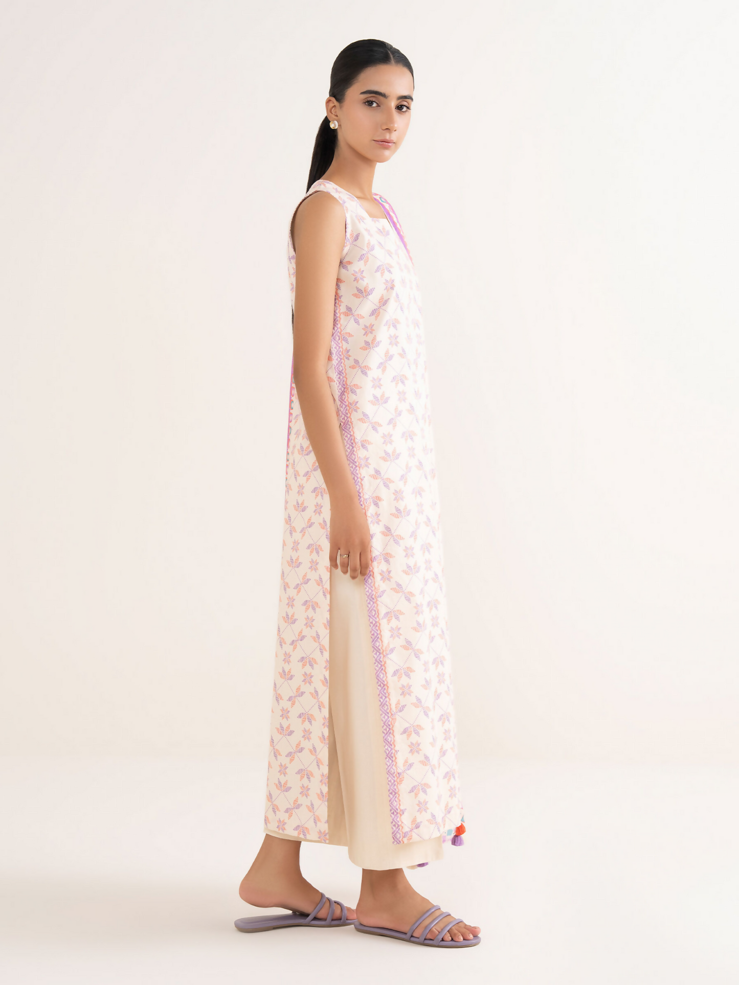 Sapphire Lawn Printed Unstitched 2-Piece Suit