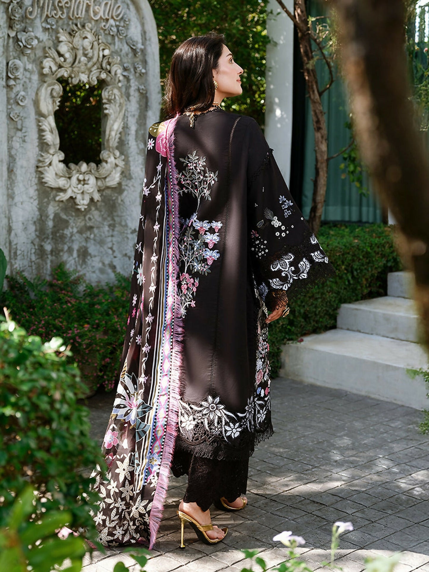 Mushq A Moi Luxury Lawn Embroidered Unstitched 3-Piece Suit-Gentle Breeze