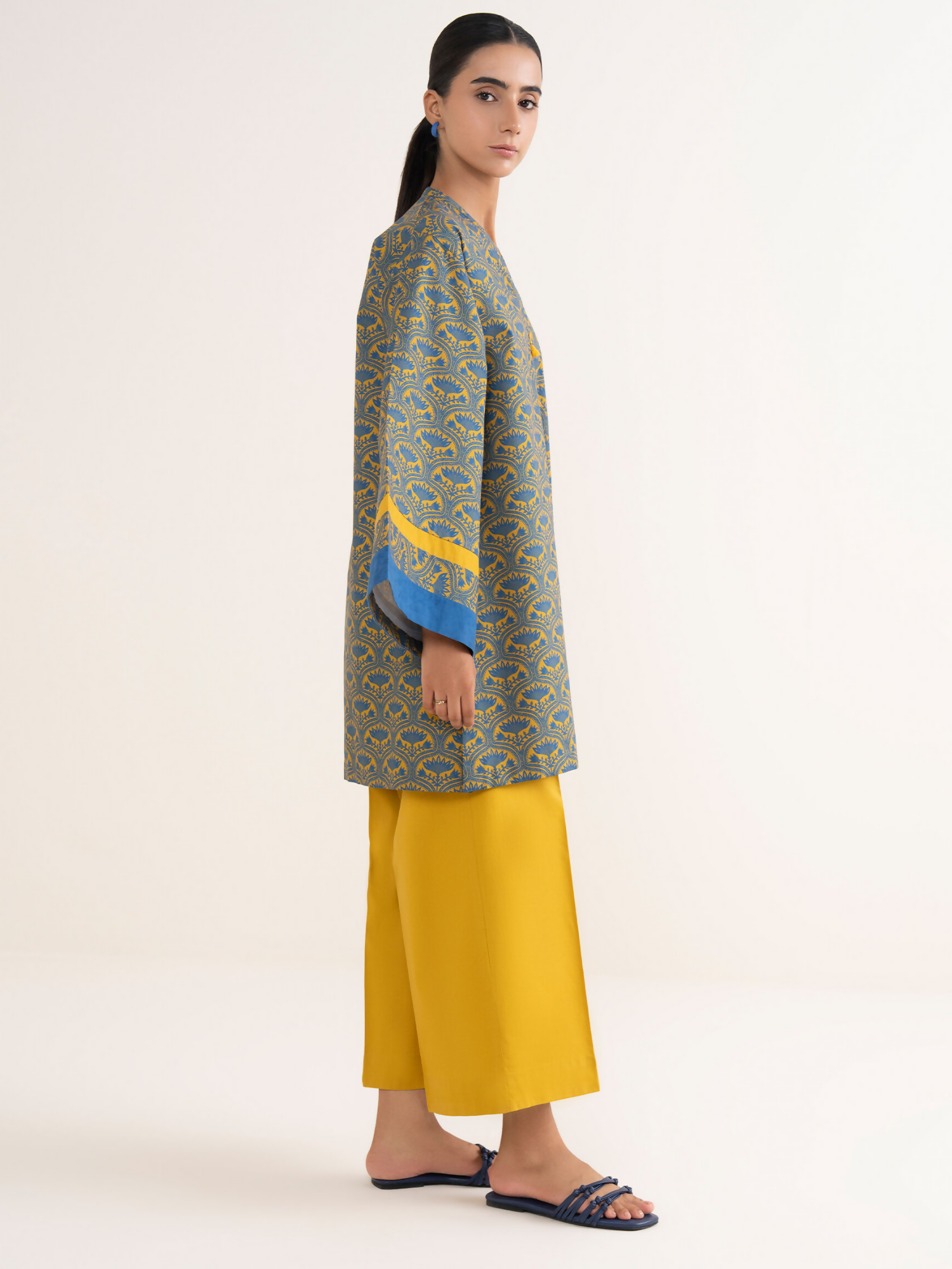 Sapphire Cotton Printed Unstitched 2-Piece Suit-U2T-DD25V6-10-B