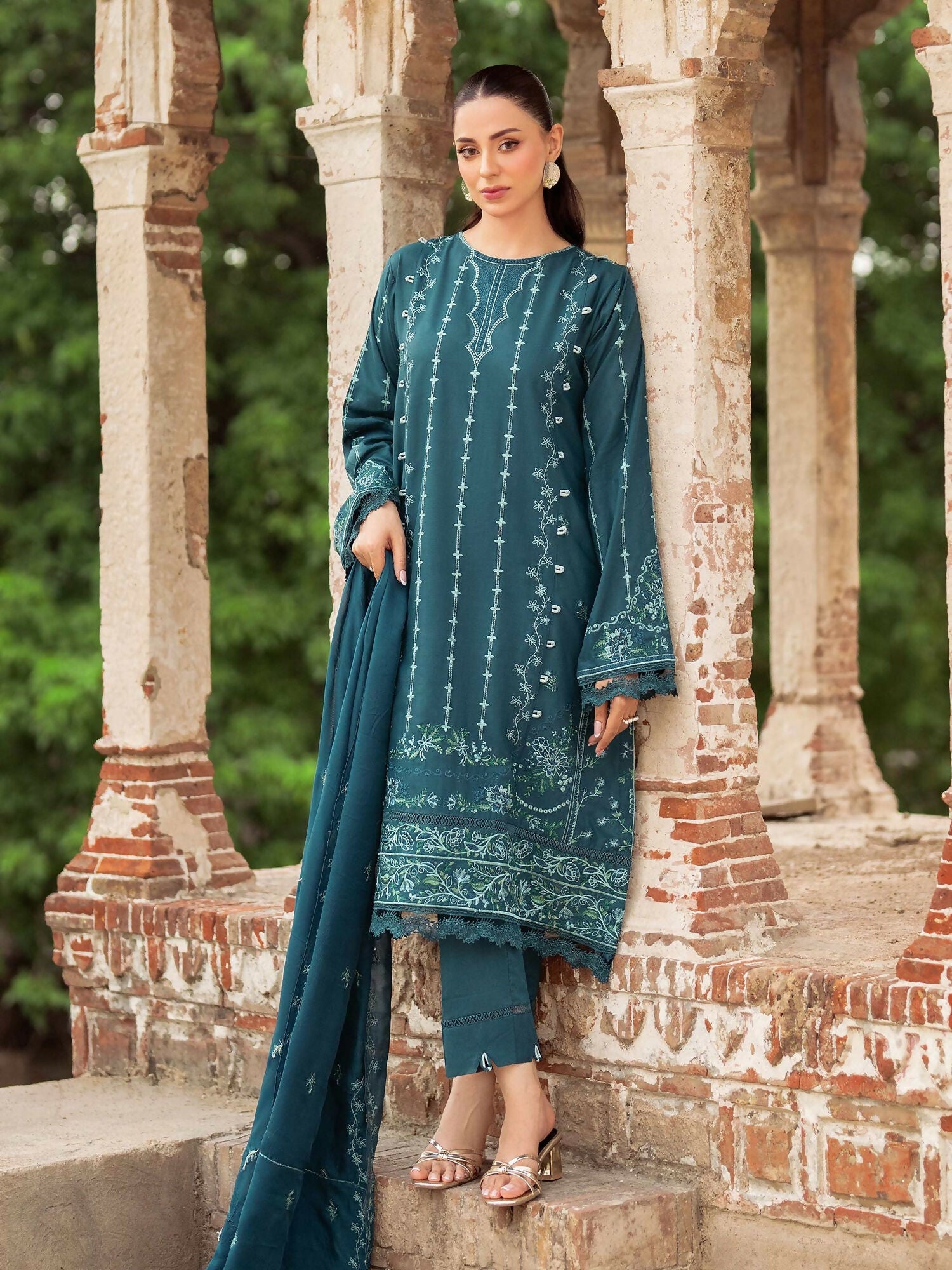 Panache Apparel Rang-e-Bahar Lawn Embroidered Stitched Suit-Fasana