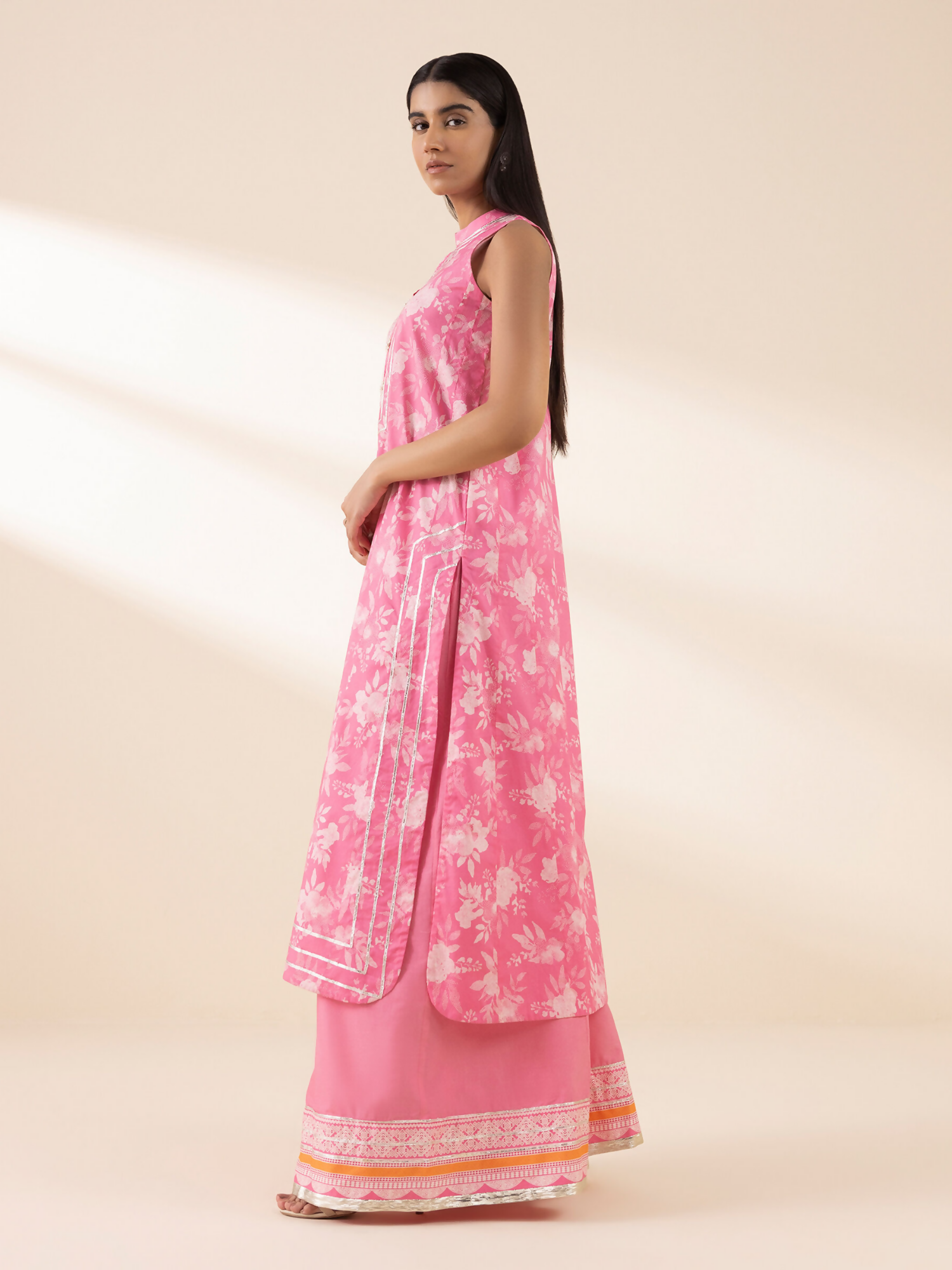 Sapphire Lawn Printed Unstitched 3-Piece Suit