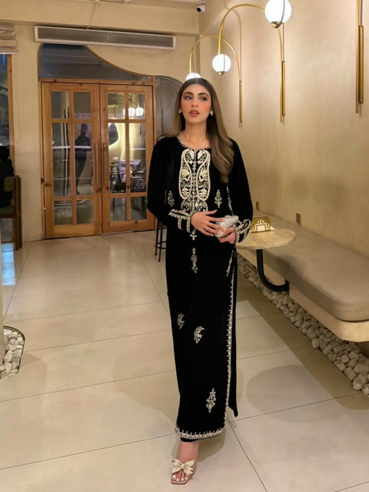 House Of Mahjan Eid Pret I Velvet Embellished Stitched 2-Piece Suit