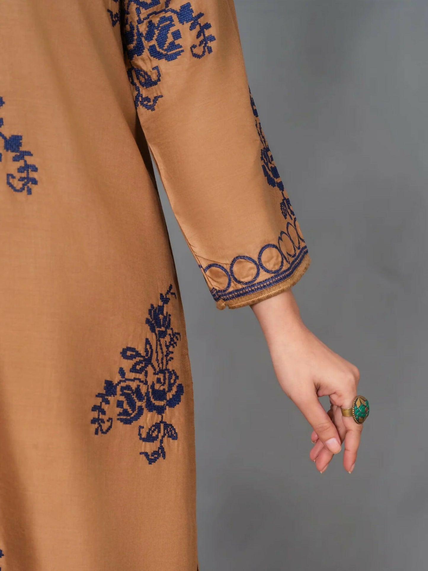 Stylish Collection Musk Linen Embroidered Stitched 2-Piece Suit-Arub