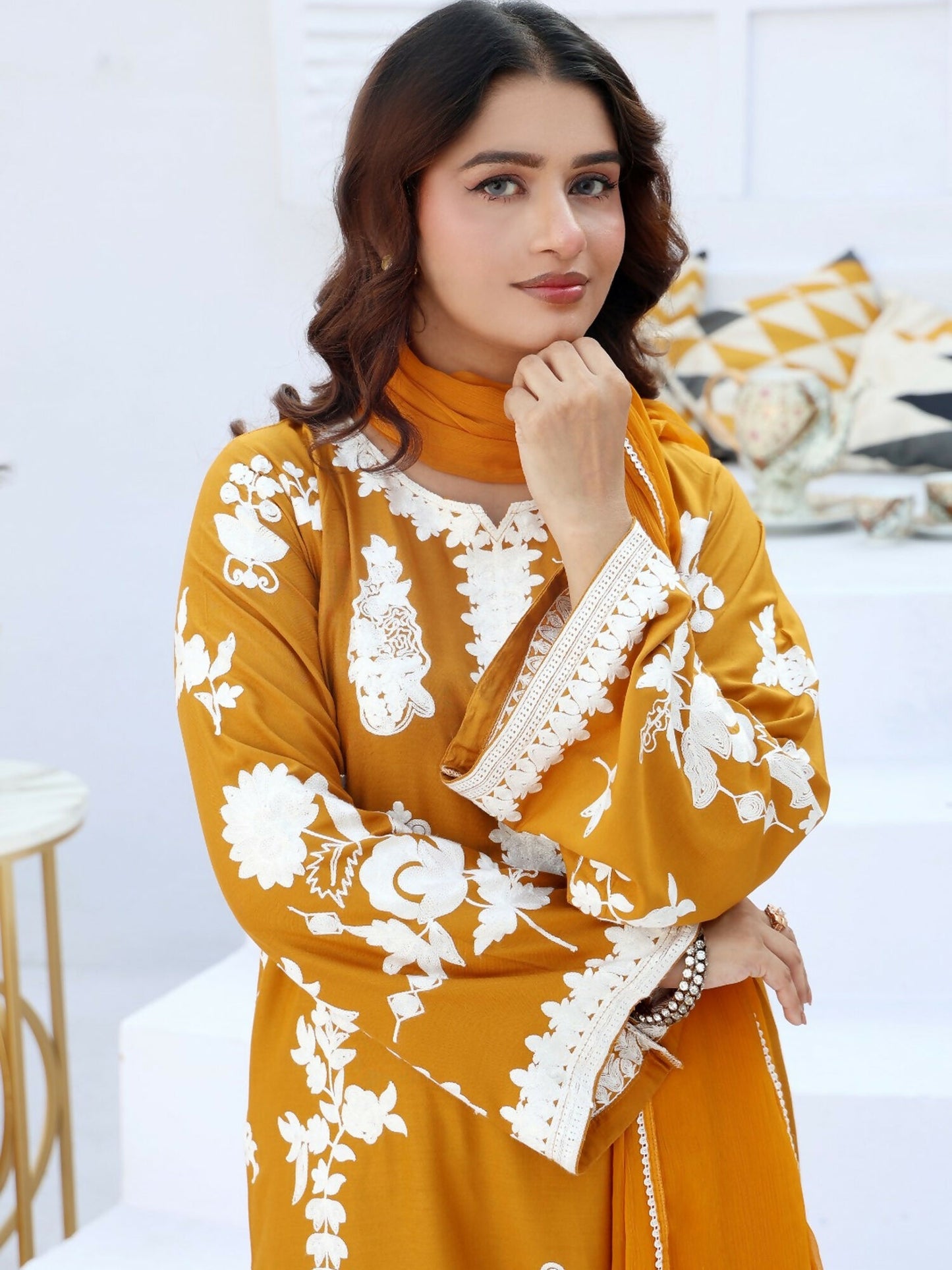 RB Pret & Couture Linen Embroidered Stitched 3-Piece Suit-02