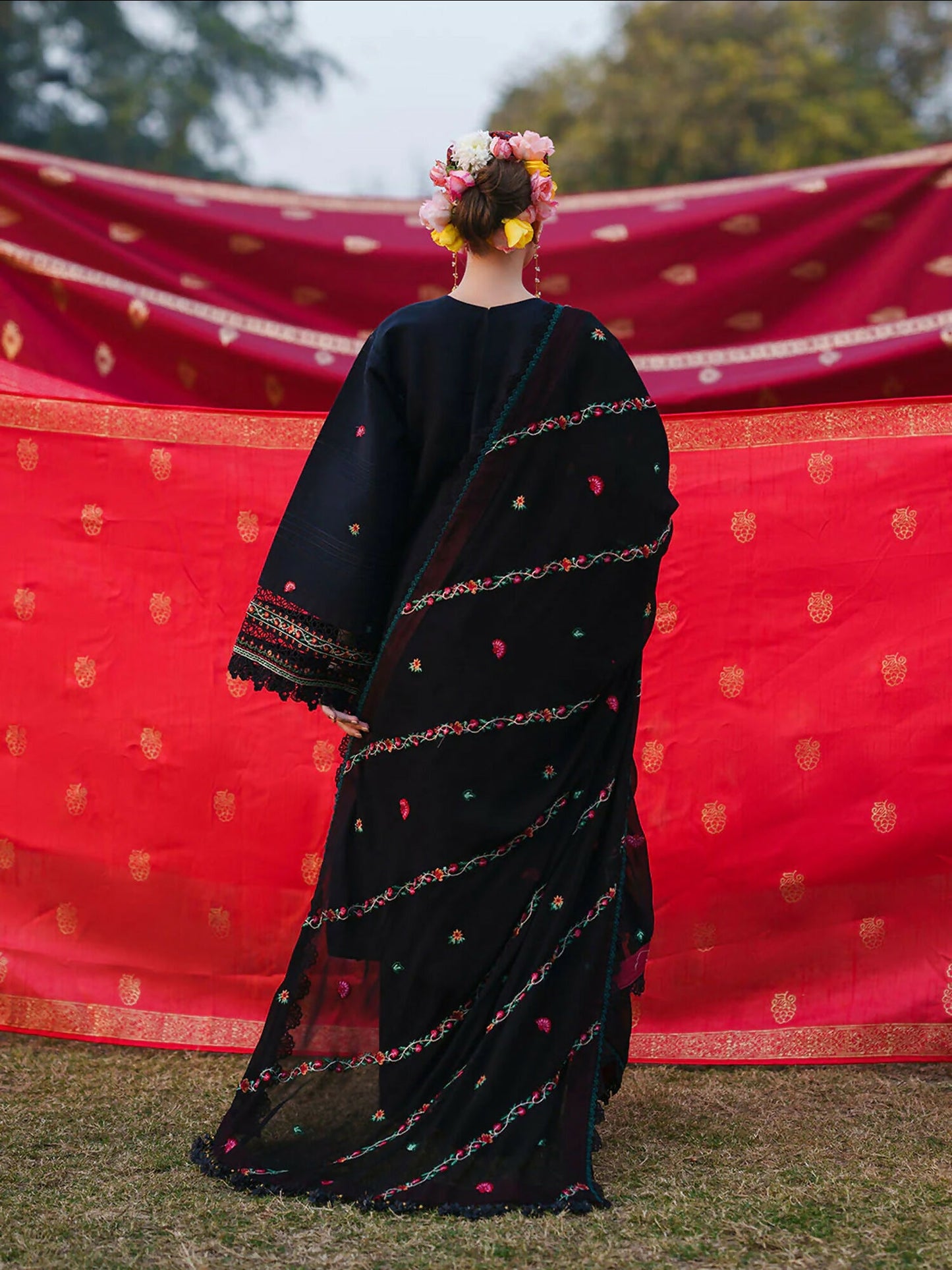 Mahnur Gul Luxury Lawn'26 Embroidered Unstitched 3-Piece Suit-G-013