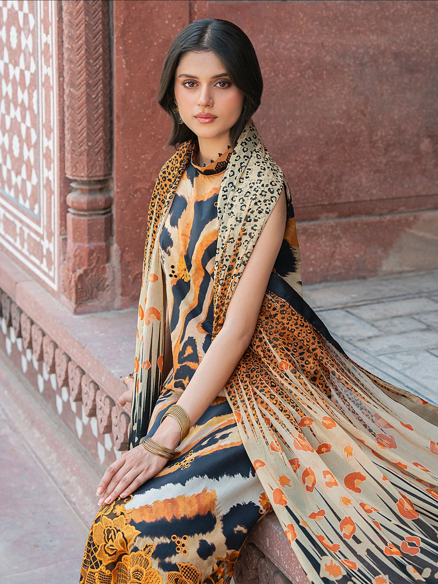 Binilyas Naqsh Naaz Luxury Lawn Embroidered Unstitched 3-Piece Suit-2086-B