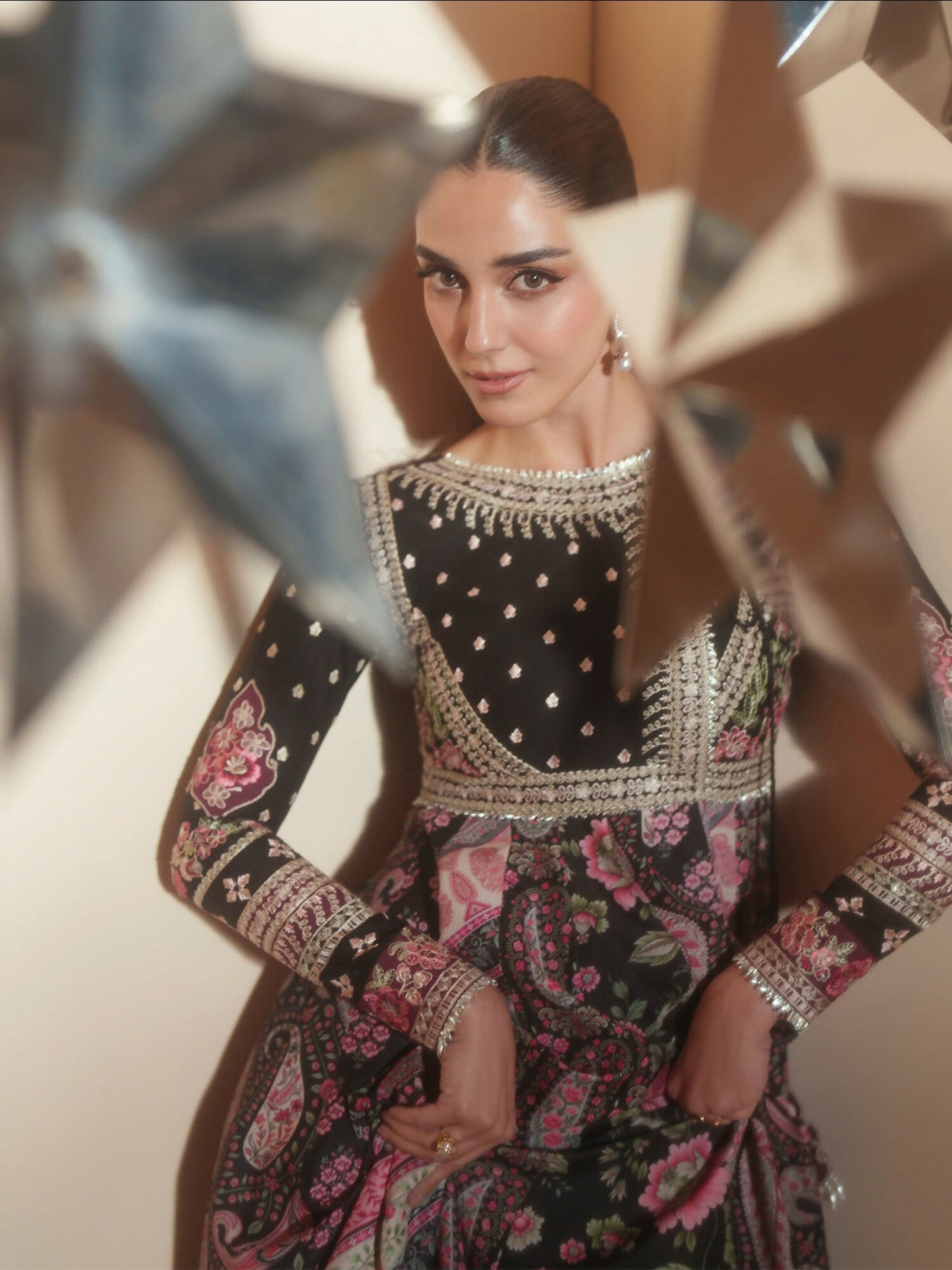 Binilyas Mashriq Luxury Lawn'26 Embroidered Unstitched 3-Piece Suit-D-115-B