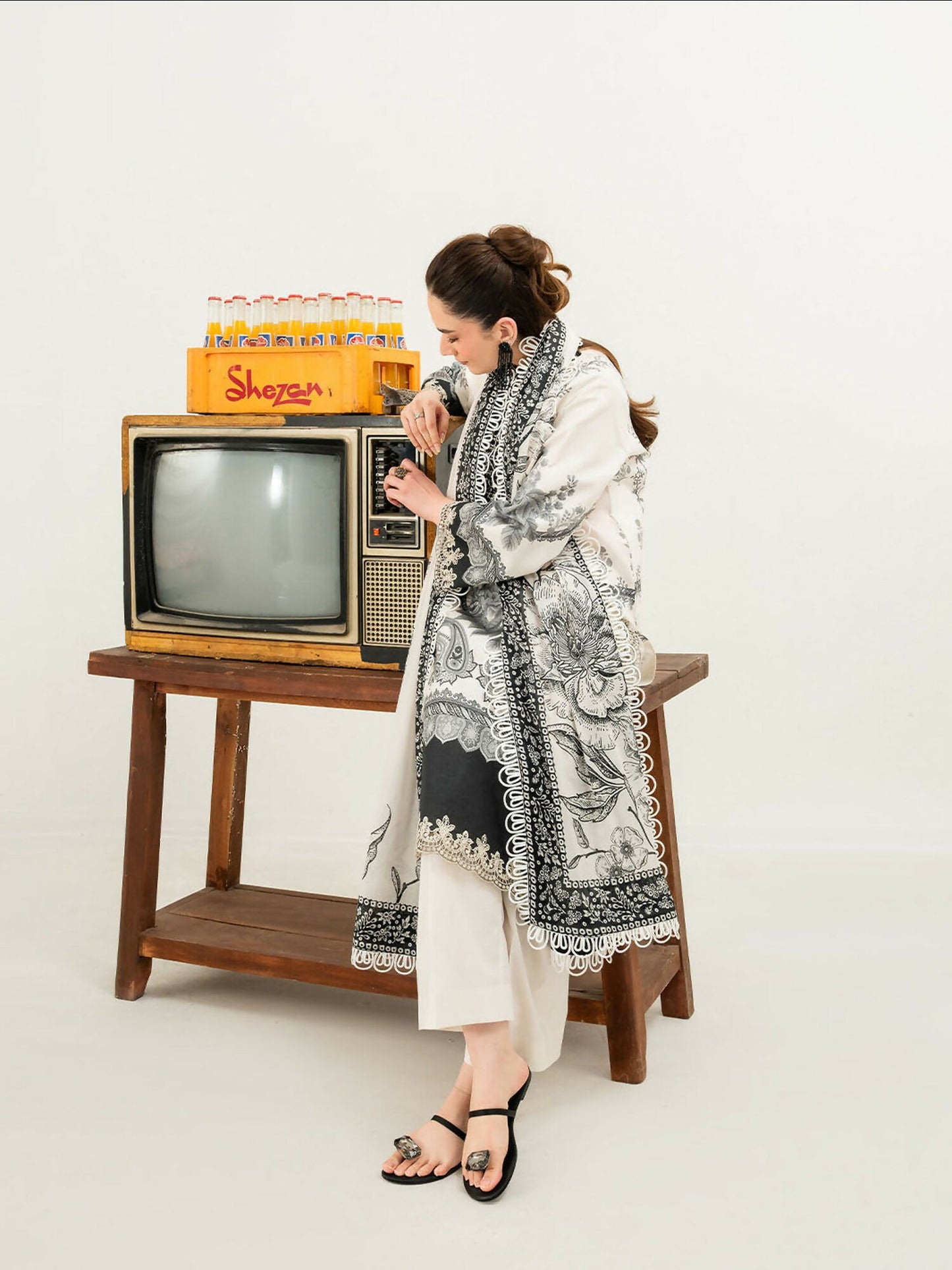 Mahnur Anaya Lawn Vol-1 Embroidered Stitched 3-Piece Suit-ANA-005