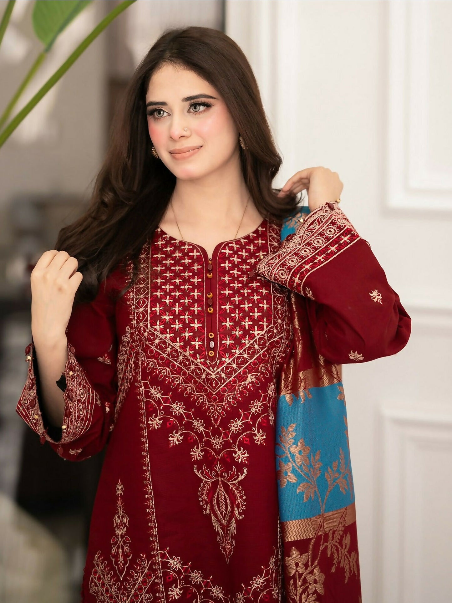Zeephire Dhanak Embroidered Stitched 3-Piece Suit-Horiya