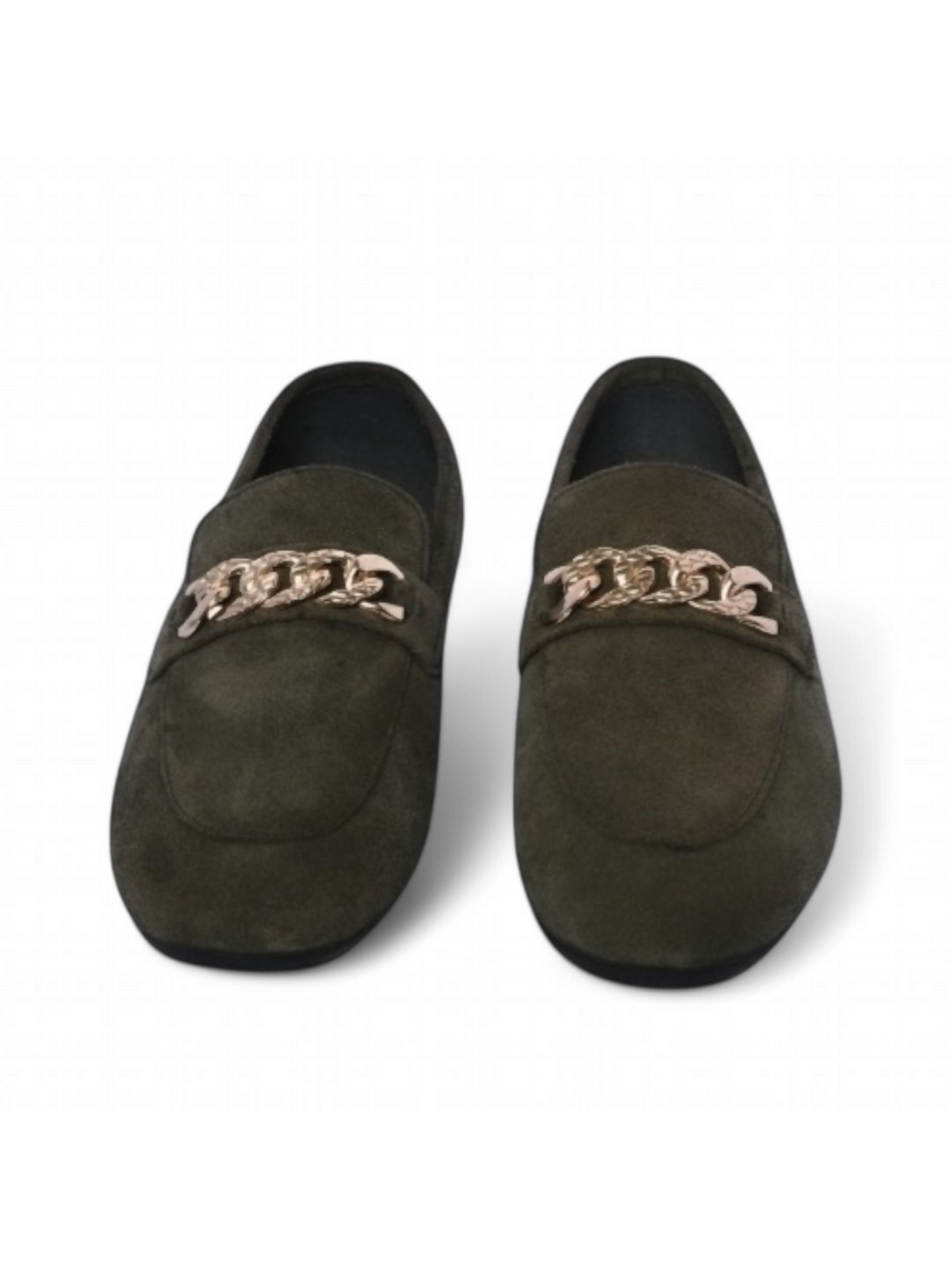 Elegant leather shoes with a sleek design, offering a perfect balance of classic style and modern comfort.
