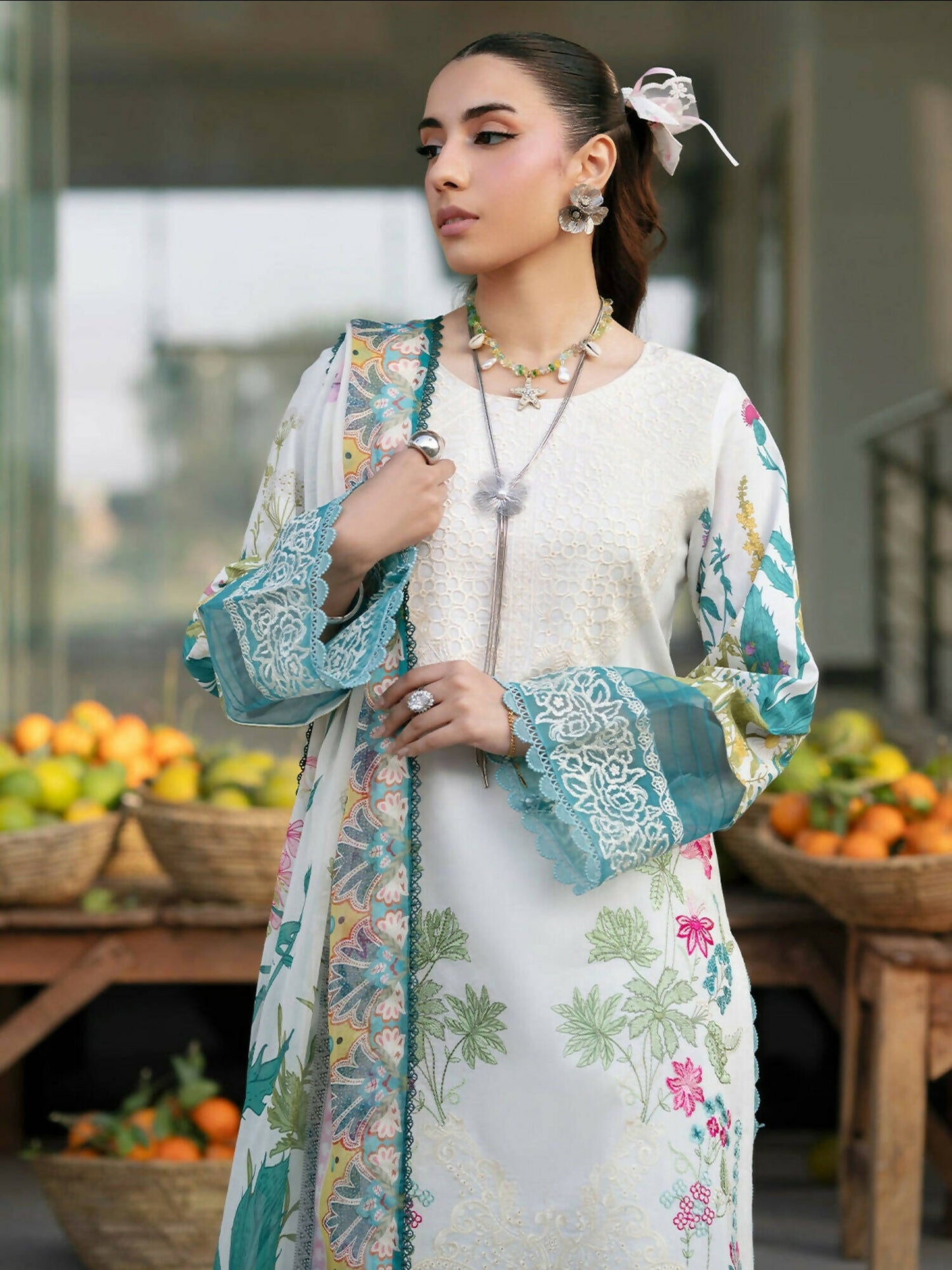 Mahnur Broadway Luxury Lawn'26 Embroidered Unstitched 3-Piece Suit-BW-004