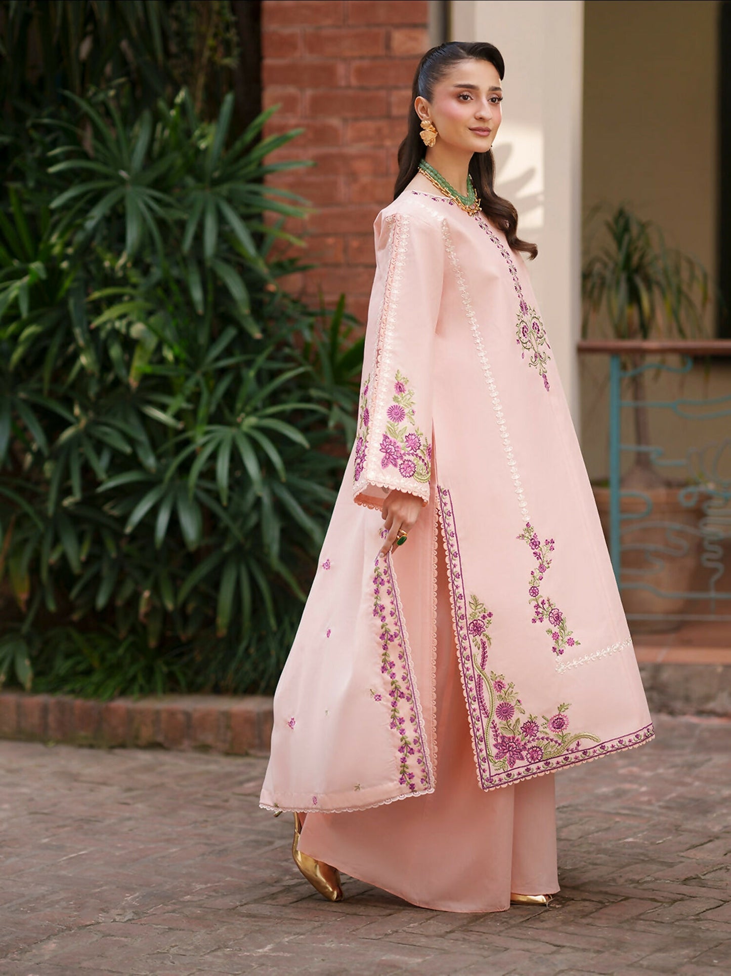 Mahnur Fiona Lawn'26 Embroidered Unstitched 3-Piece Suit-F-01