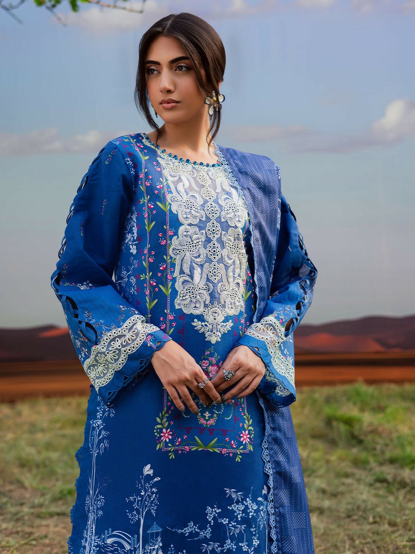 Parishay Rang e Sarma Khaddar Embroidered Unstitched 3-Piece Suit-SAR-13