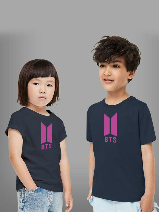 Unisex cotton crew neck single jersey t-shirt with open hem bottom, made from soft and skin-friendly fabric.