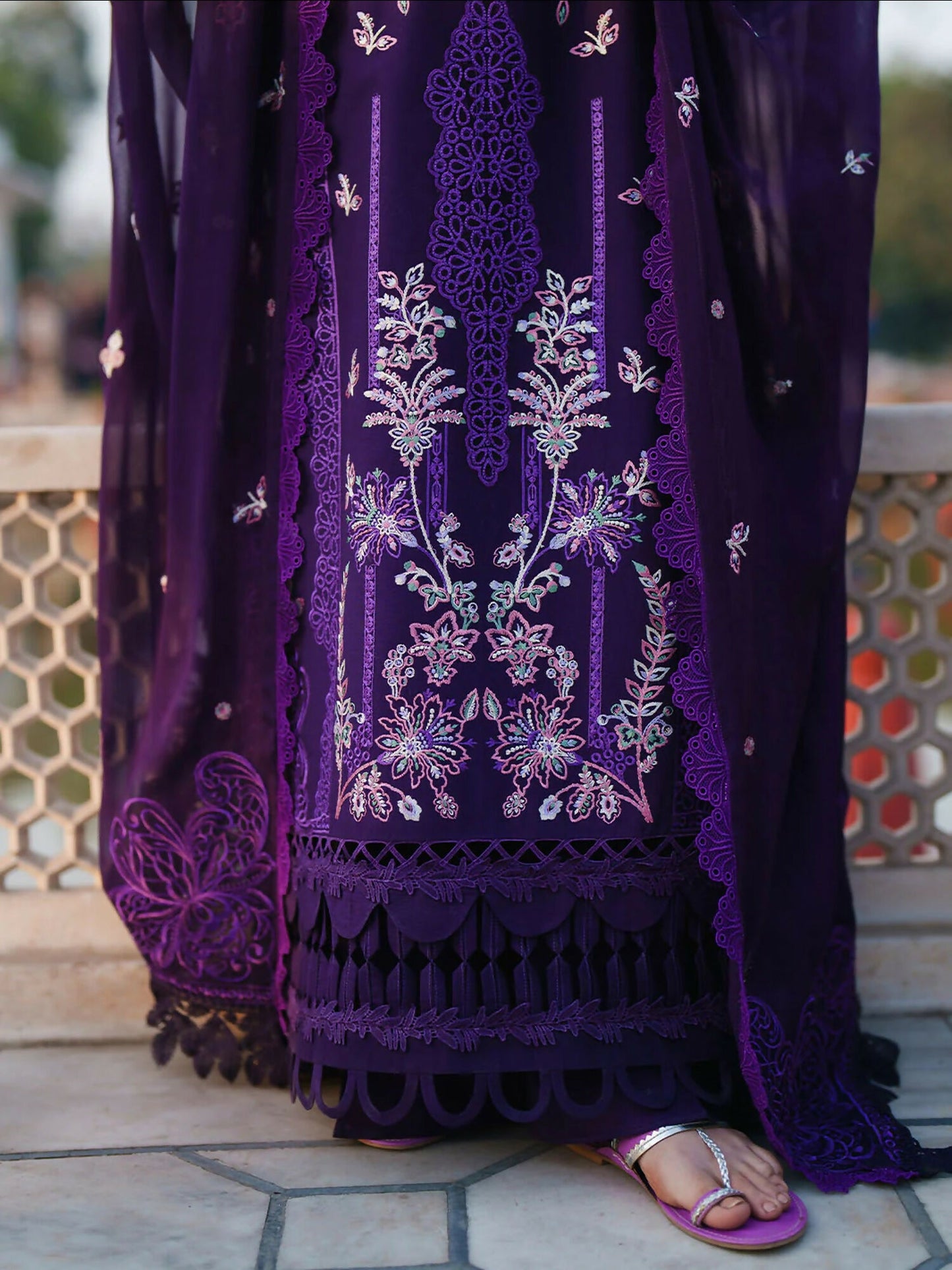 Mahnur Gul Luxury Lawn'26 Embroidered Unstitched 3-Piece Suit-G-012