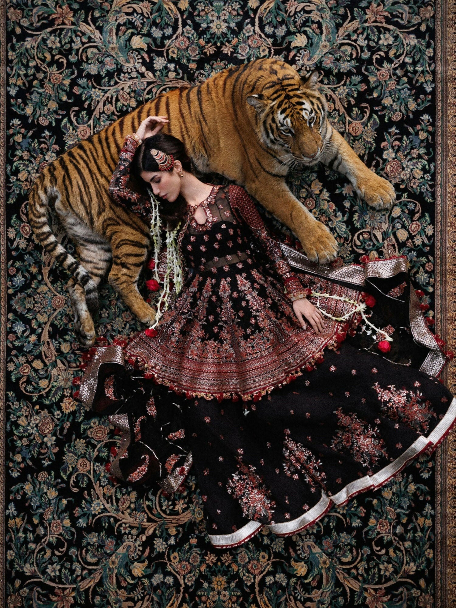 Hussain Rehar Festive Unstitched'26 Chiffon Embroidered 3-Piece Suit-Siyara