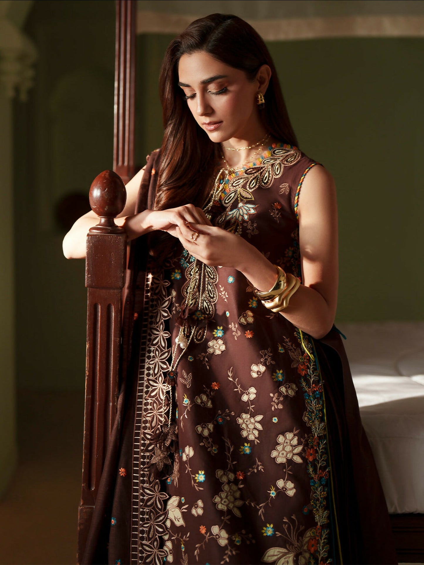 Binilyas Mashriq Luxury Lawn'26 Embroidered Unstitched 3-Piece Suit-D-117-B